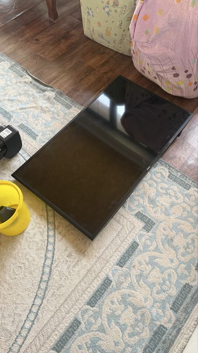 Телевизор сатылады.Сынған