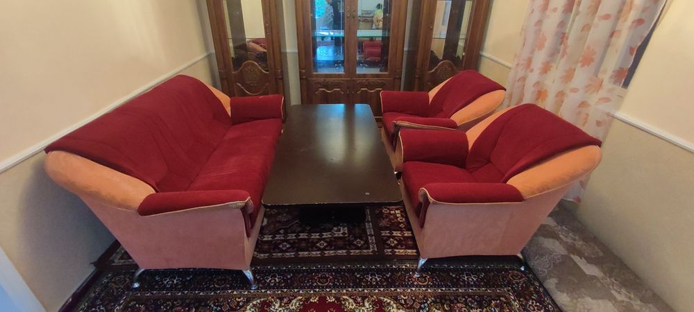 Fargona shaxar divan kreslo stoli bn sotiladi