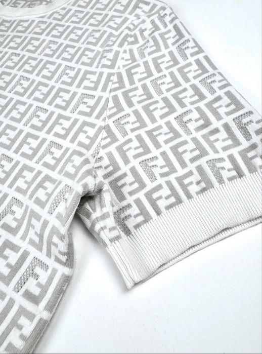 Fendi тениска ОРИГИНАЛНА!!