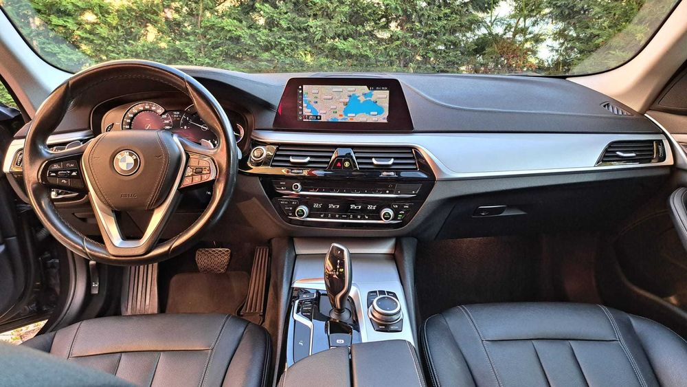 Vand BMW Seria 5 Automata, Luxury Line, Diesel si Hibrid, 2020