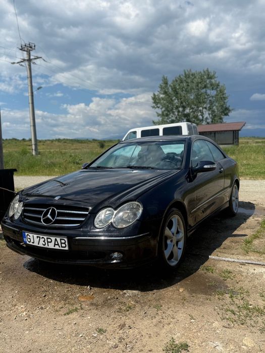 Vand/schimb Mercedes kompressor CLK 200 anvargart,2003,1.8 benzina.Pentru mai multe detalii astept mesajul dumneavoastra in privat.