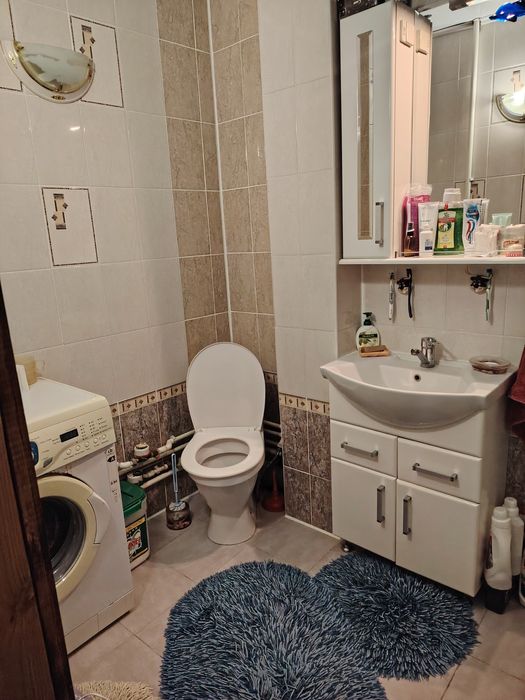 Продам 3ком нов план в районе Бензостроя