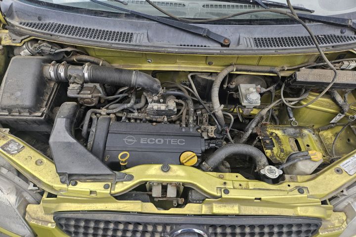 Far dreapta Opel Agila 2001 1.2 MT (75 hp)