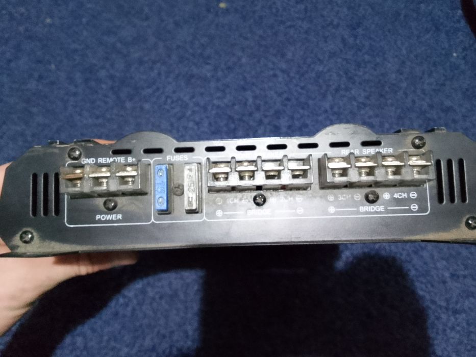 Продам усилитель , в отличном состоянии