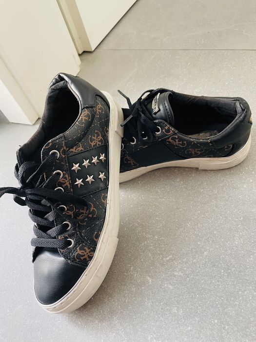 Tenesi liu jo tommy hilfiger