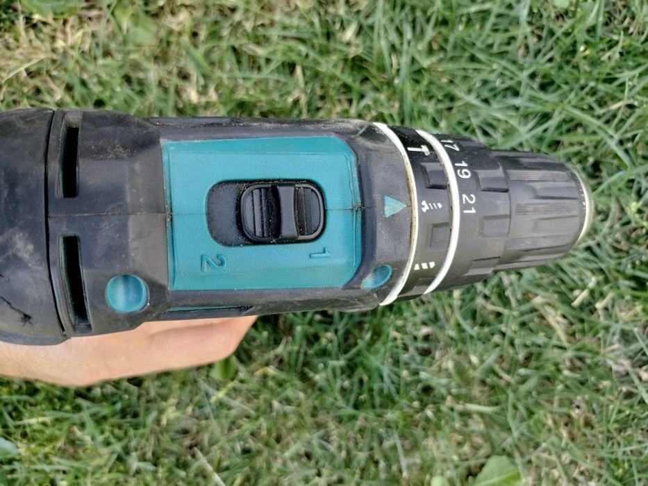 Makita dhp 482 defectă