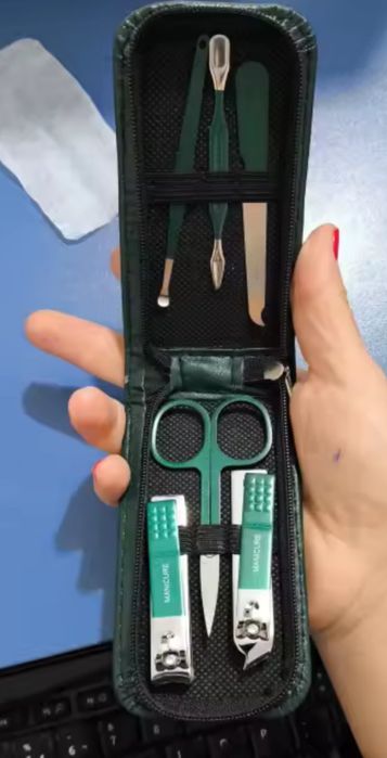 комплекти за маникюр - нокторезачка