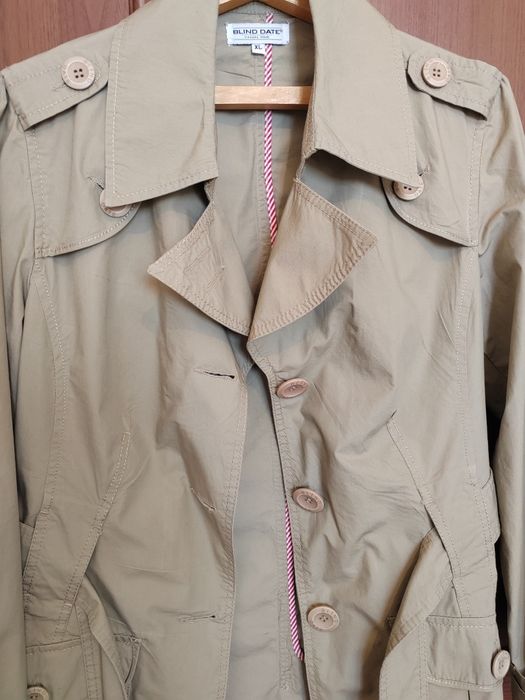 Продам тренч женский