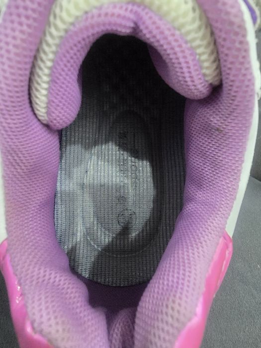 Продам Кроссовки ролики