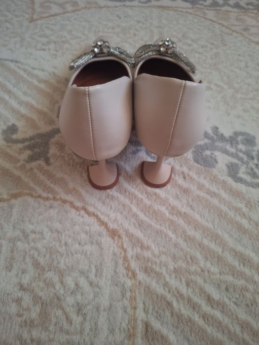 Продам   женские    туфли
