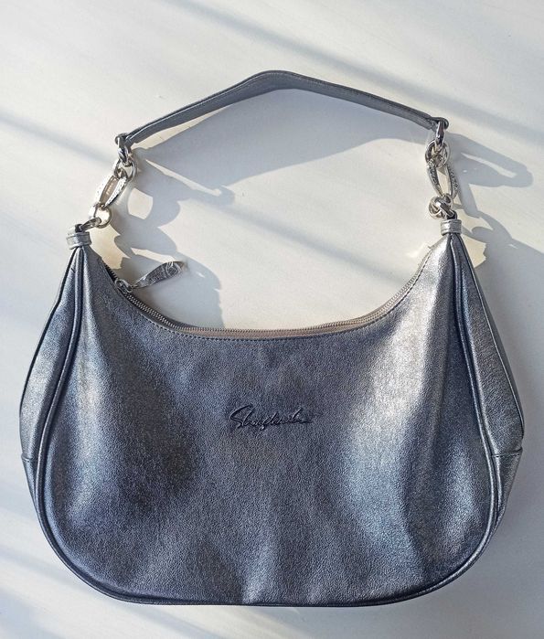 Сумки черная и серебристая