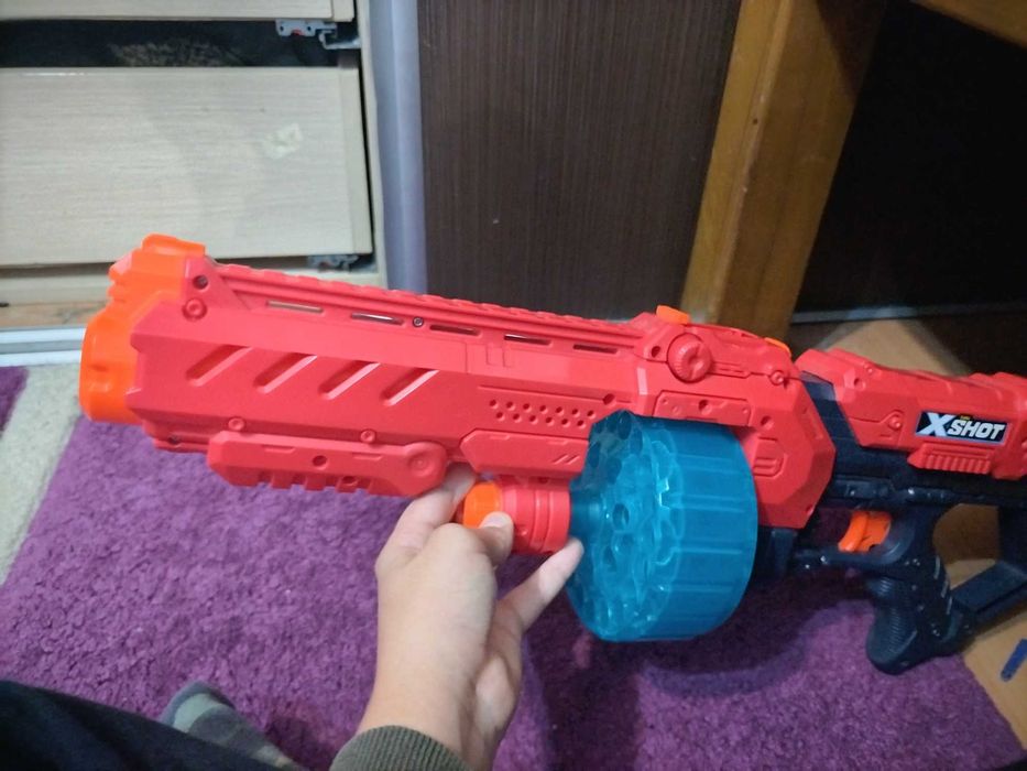 Pușcă narf xshot zuru aproape noua