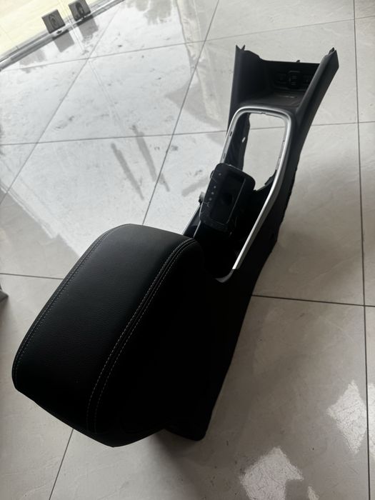 Treker bar kobalt spark uchun