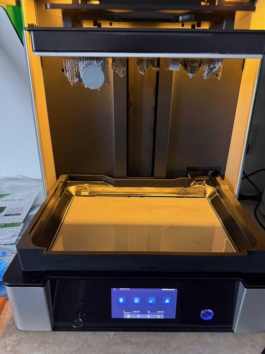 UniFormation GK3 Ultra Резинов принтер с резолюция 16K