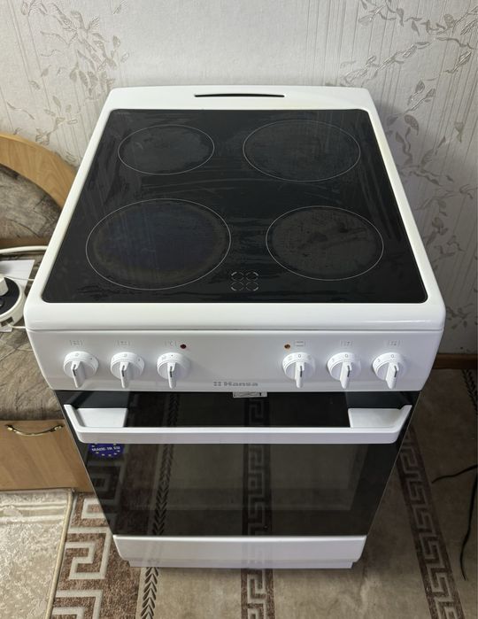 плита Hansa в хорошем состянии