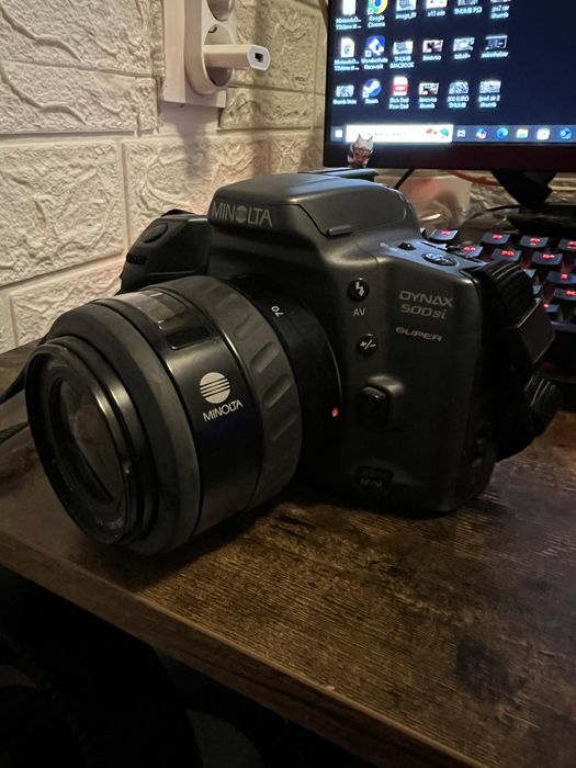 Aparat foto pe film Minolta Dynax 500si super