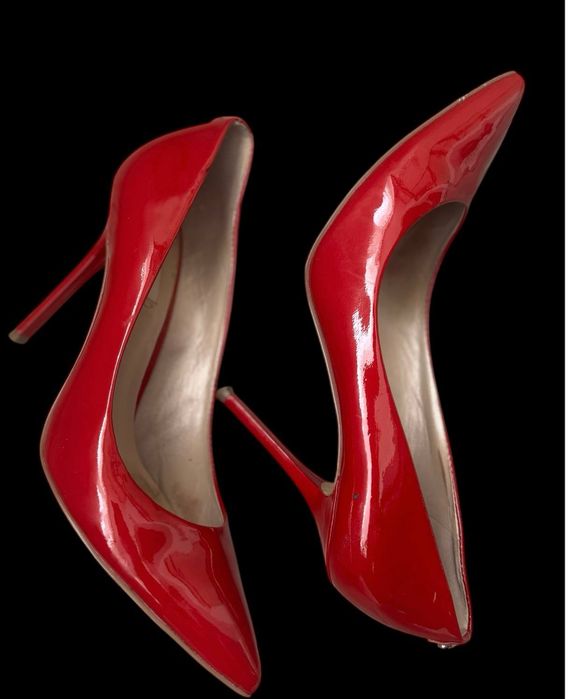 Pantofi mar 37 în stare buna