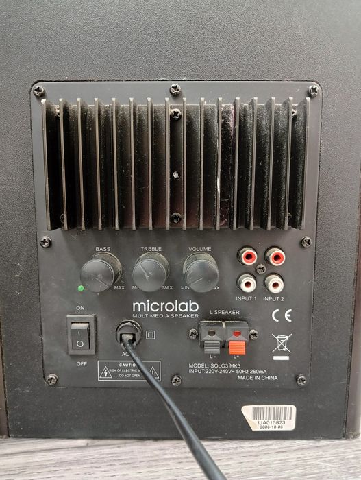 Музыкальные колонки microlab