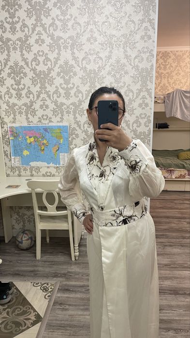 Вечернее 2 платье продается