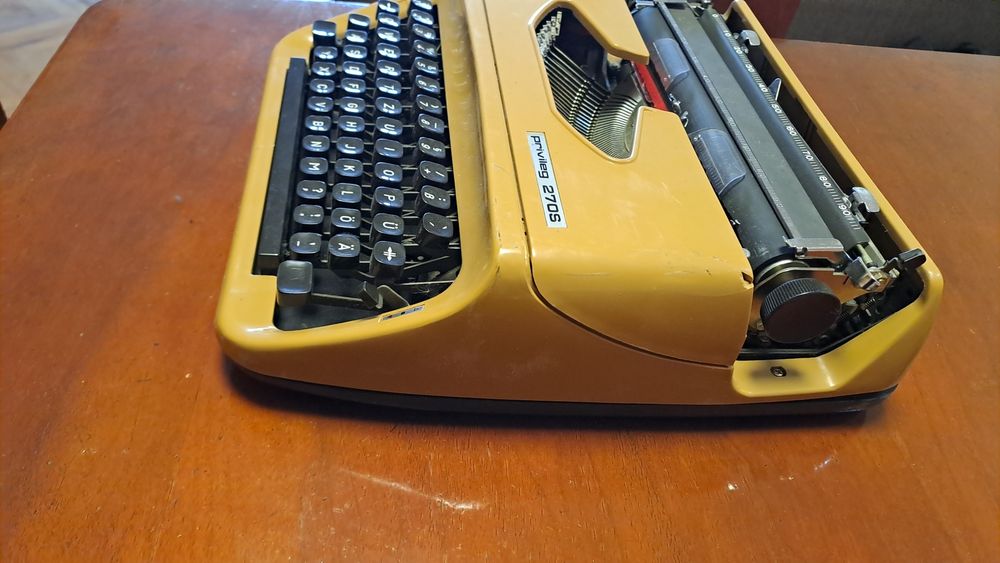 Пишеща машина Privileg 270S