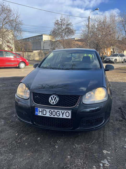 Volkswagen Golf  5  1.4 fsi