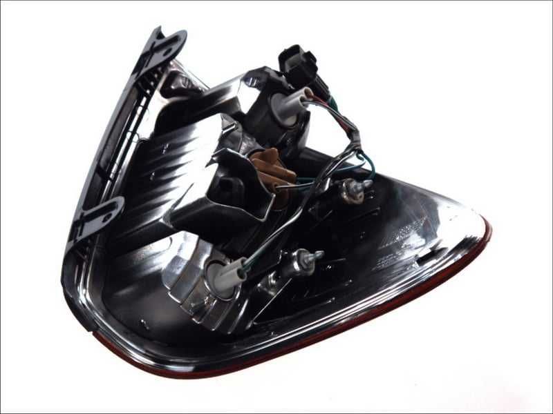 LAMPA spate stop semnalizare Mitsubishi L200 TRITON dupa 2006