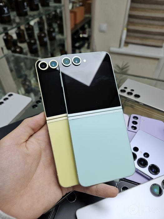 Samsung Z flip6 5