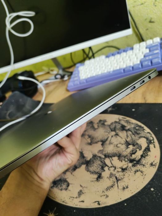 Macbook core i7 16gb / 512gb
