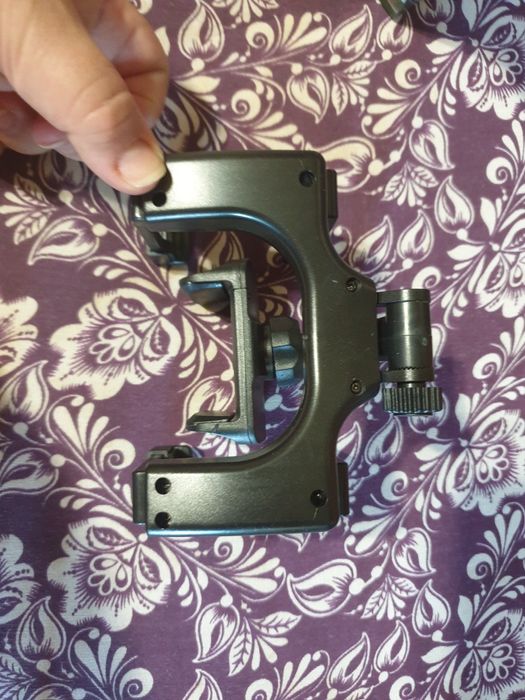 Крепление для телефона к зеркалу