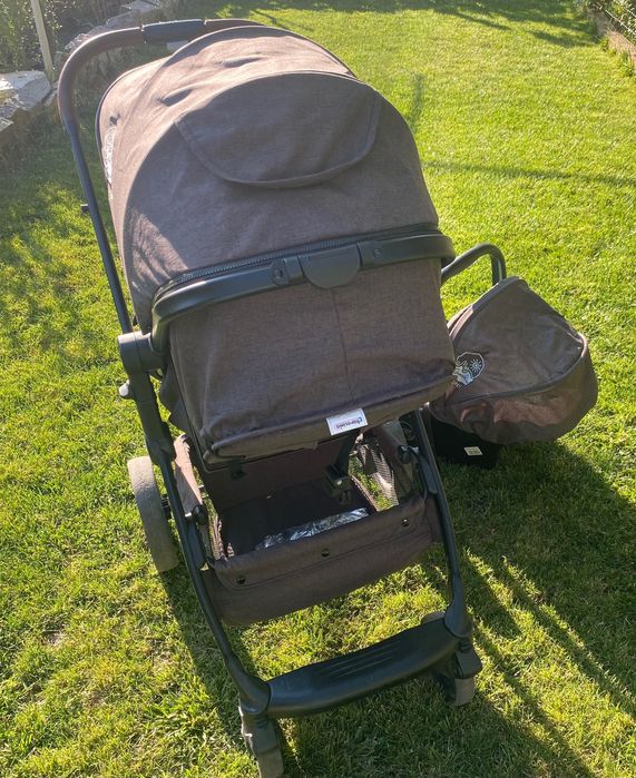 Детска количка и столче за кола