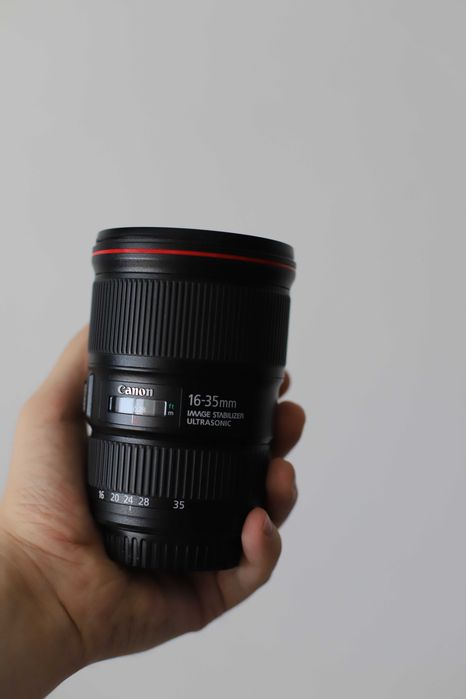 Obiectiv Canon EF 16-35mm F4 L IS USM