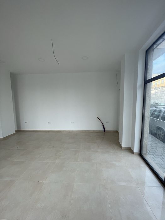 Дава се под наем Магазин в Казанлък - 75 кв.м за 388.62 € - Снимка #8