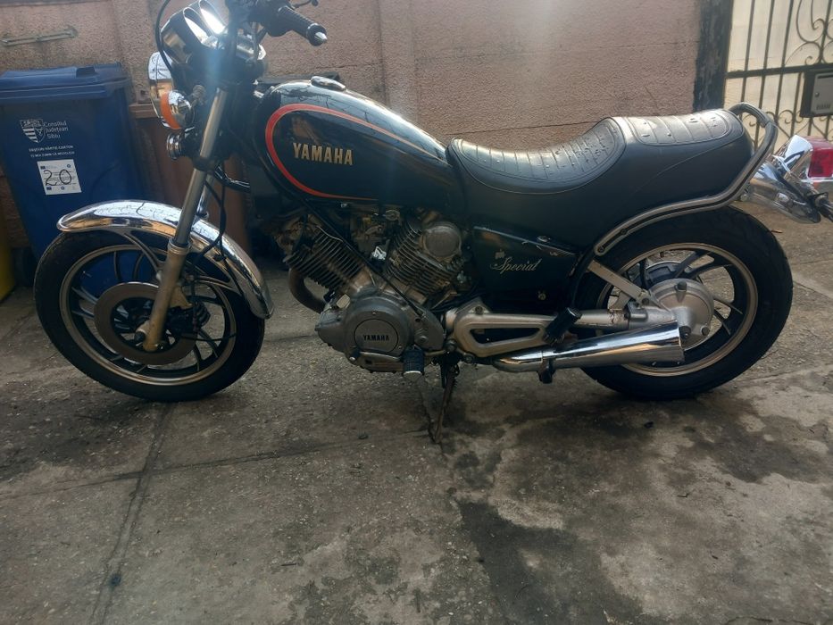 Yamaha xv 750 se special 1983