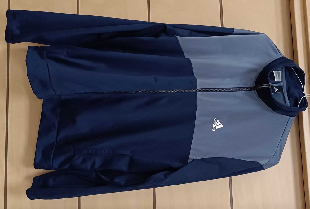 Adidas-Много Запазено