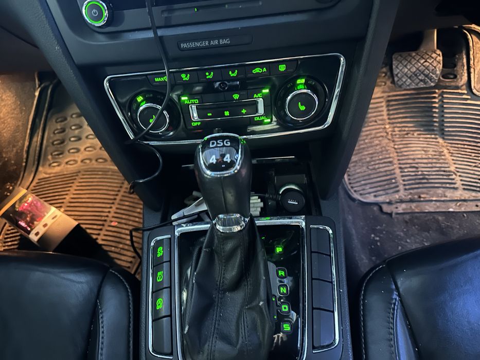 Dezmembrari Skoda Superb 2 facelift 2.0tdi 170 cp  4x4