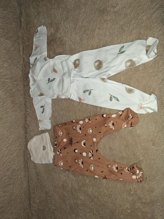 Продам кастюмчик на выписку