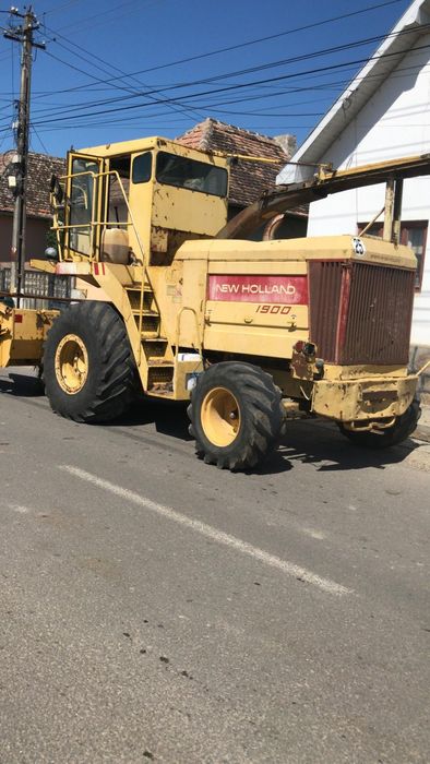 Dezmembram combina siloz New Holland 1900