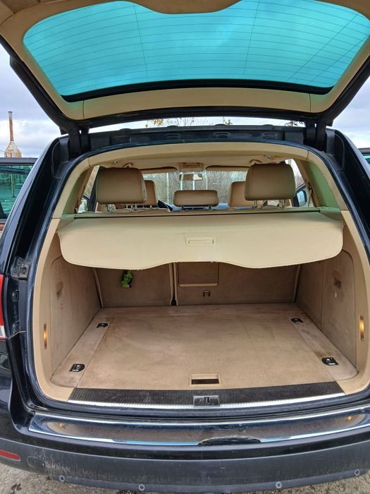 Vând Volkswagen Touareg