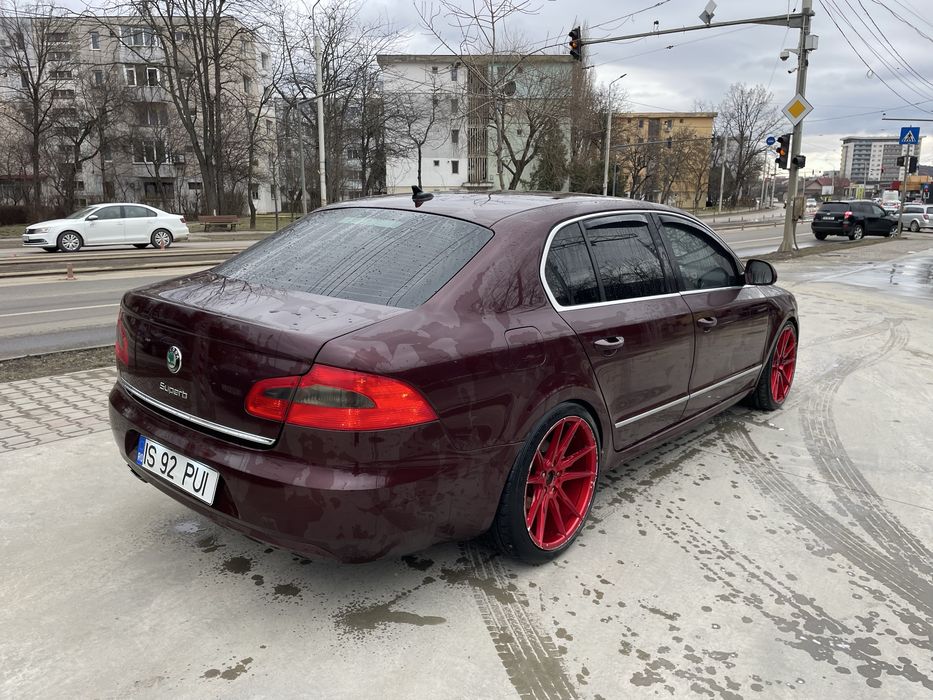SKODA Superb 2010 — imagine 4