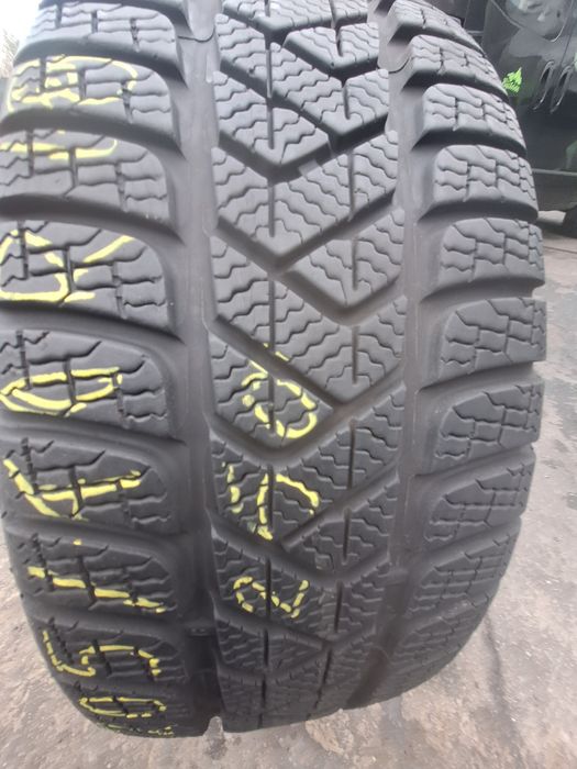 1x singura anv iarna 205/40r18 Pirelli 2021 Runflat Montaj Gratuit