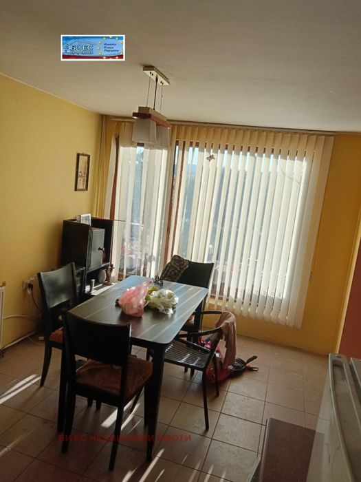 Къща в с. Видрица 120m²