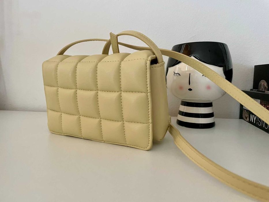 Елегантна дамска чантичка H&M