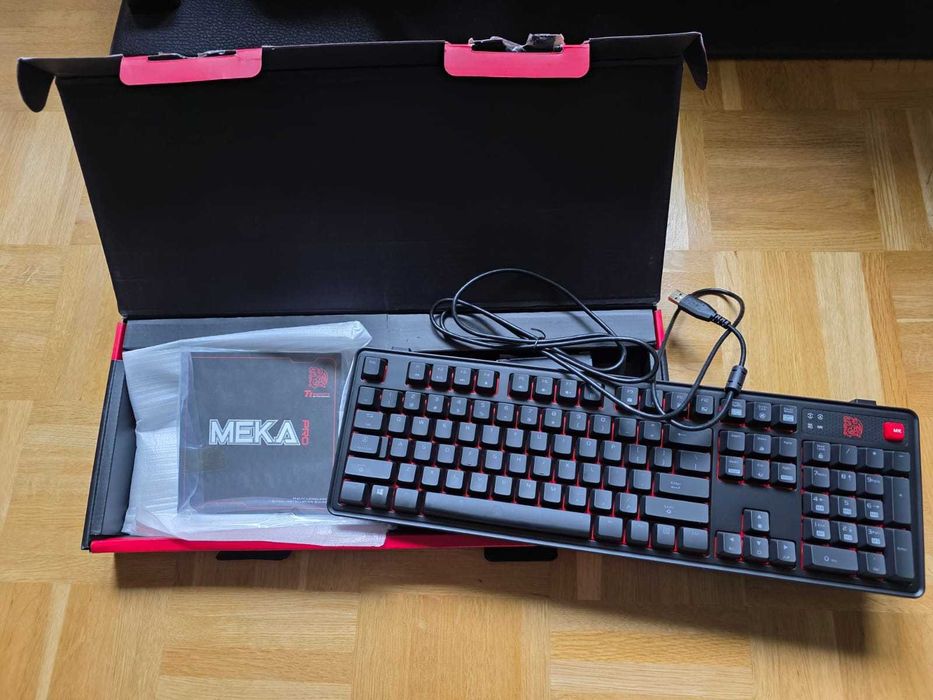 Tastatura Thermaltake eSPORTS MEKA Pro Cherry Brown