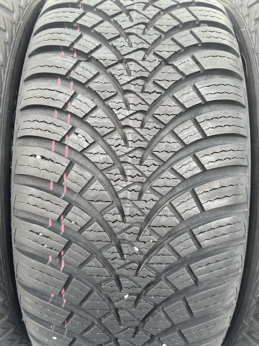 4бр 205/55/16 на 7+мм с 18дот