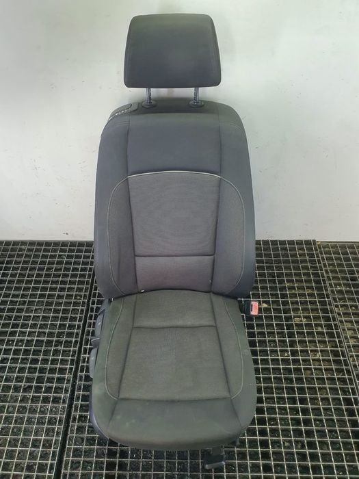 Scaun dreapta fata BMW Seria 1 E81/E82/E87/E88 (facelift) (2007 - 2012) 2.0 benzina N43