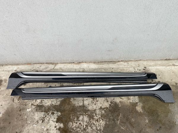 Set Praguri Stanga/Dreapta VOLVO V60 Cross Country 2016+ 31333005/31333004