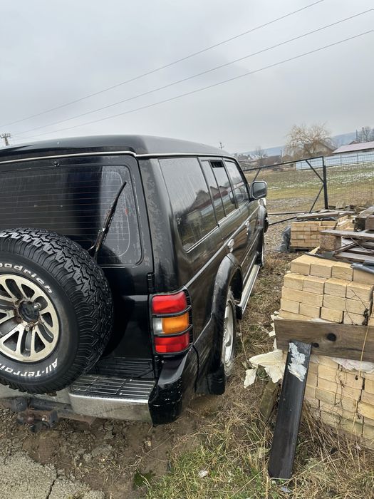 MITSUBISHI Pajero 1991 — imagine 4