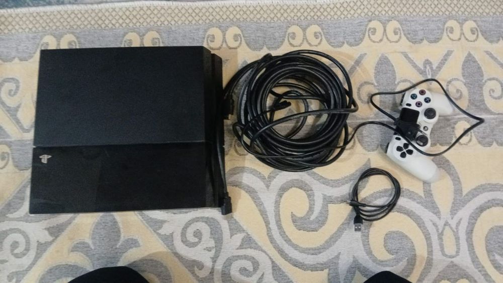 Playstation 4 fat