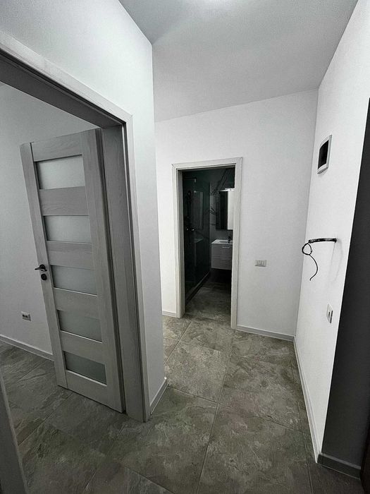 Închiriez studio și loc de parcare Chiajna, Tineretului 65A, chiar în stație la 478