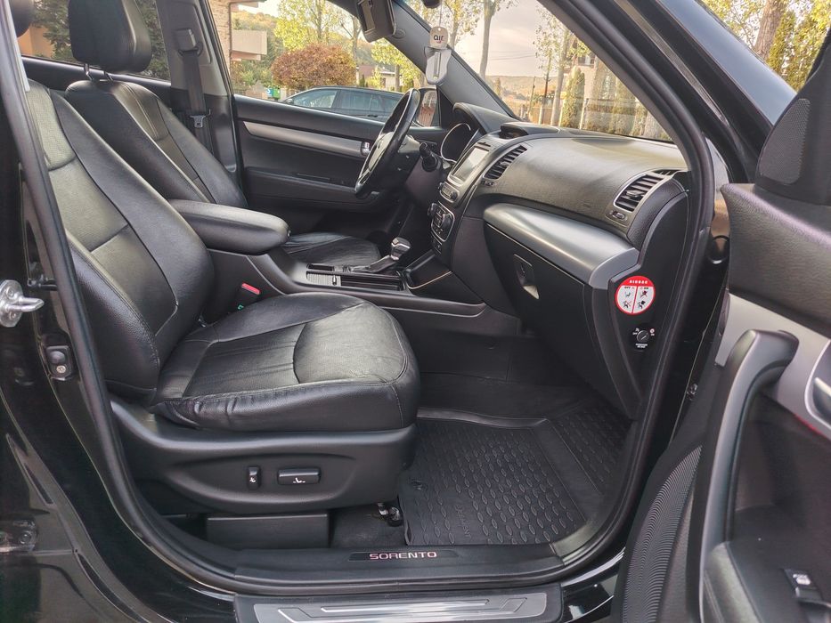 Vând KIA Sorento/panoramic/ventilatie